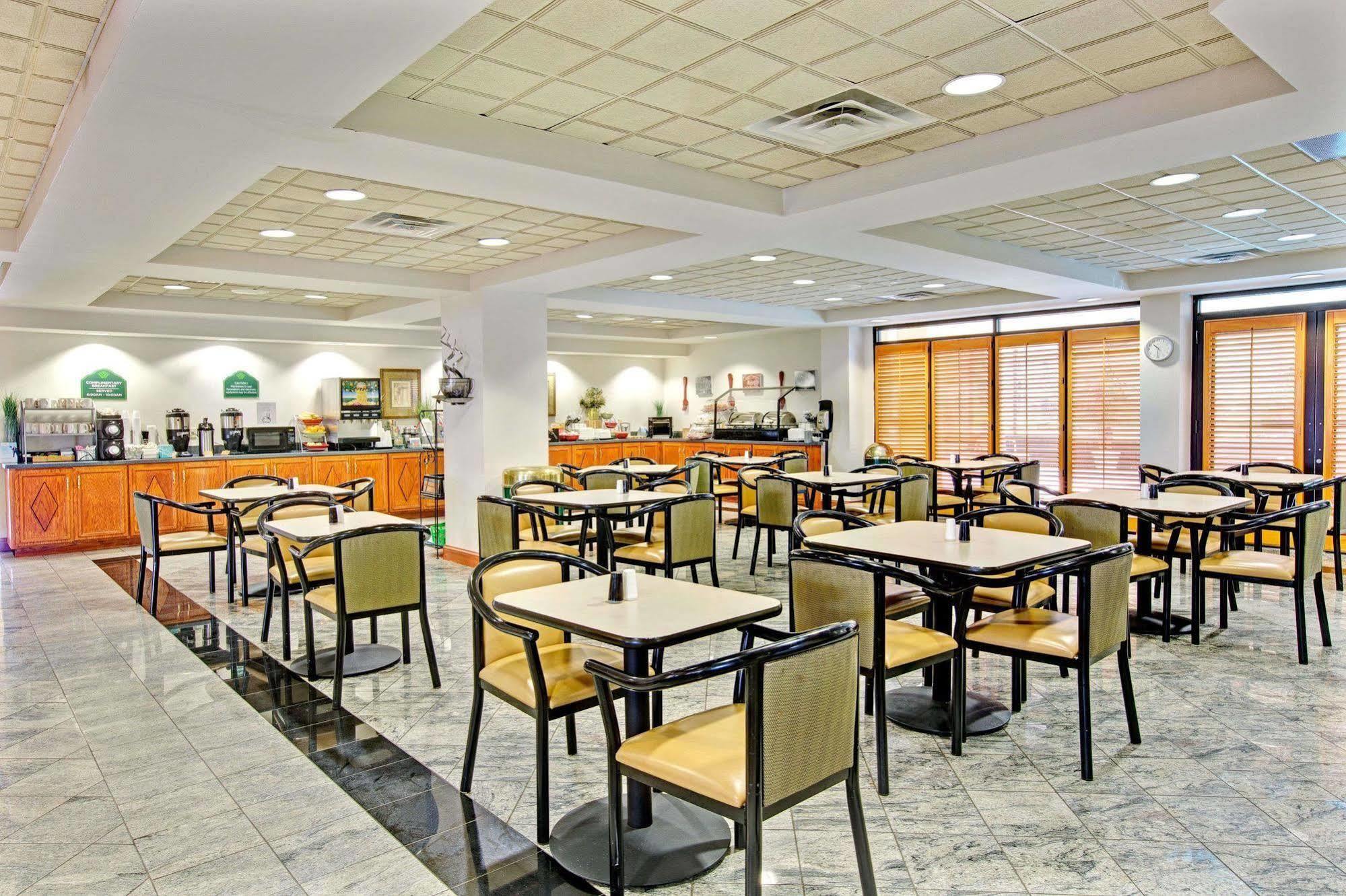 La Quinta Inn & Suites By Wyndham Mooresville Exteriér fotografie